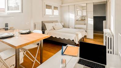 Ariberto22 Suite - 15 mins walk from Duomo